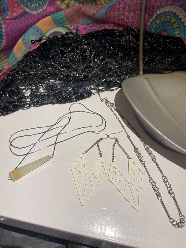 Minimalist White Geometric Drop Earrings & Pendant Necklace Set